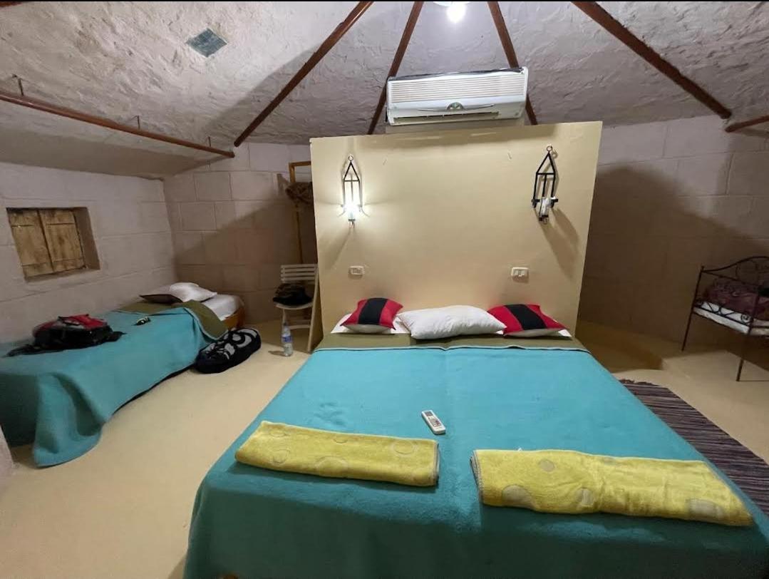 Hotel Pansy Qasr Ghilan Dış mekan fotoğraf